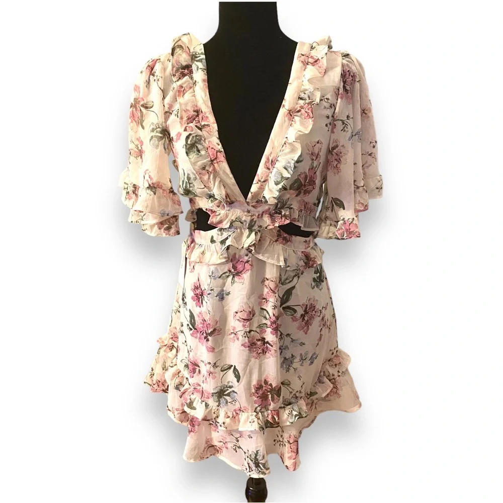 Olivaceus Cut Out Floral Mini Dress Women’s M - Picture 2 of 10